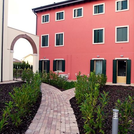B&B Corte Dei Cedri Bussolengo Exterior foto
